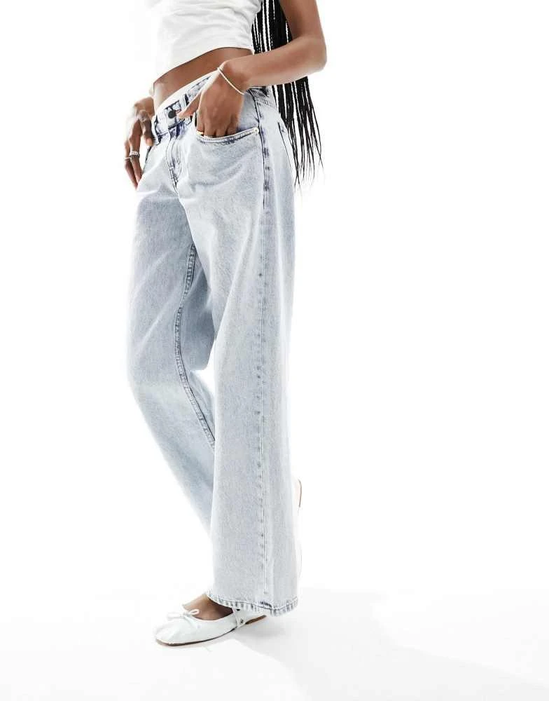 Motel Motel parallel leg low rise jeans in 80s light blue wash 4