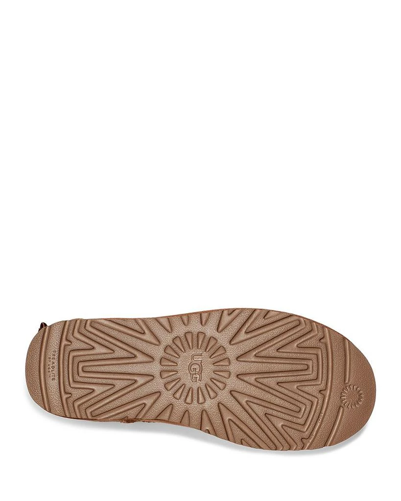 UGG Women
s Mini Bailey Bow II Boots 6