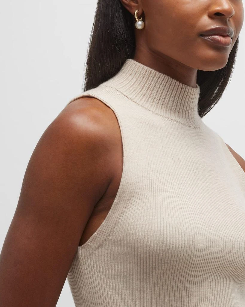 Retrouvai Classic Modern Love Pearl Hoop Earrings 5