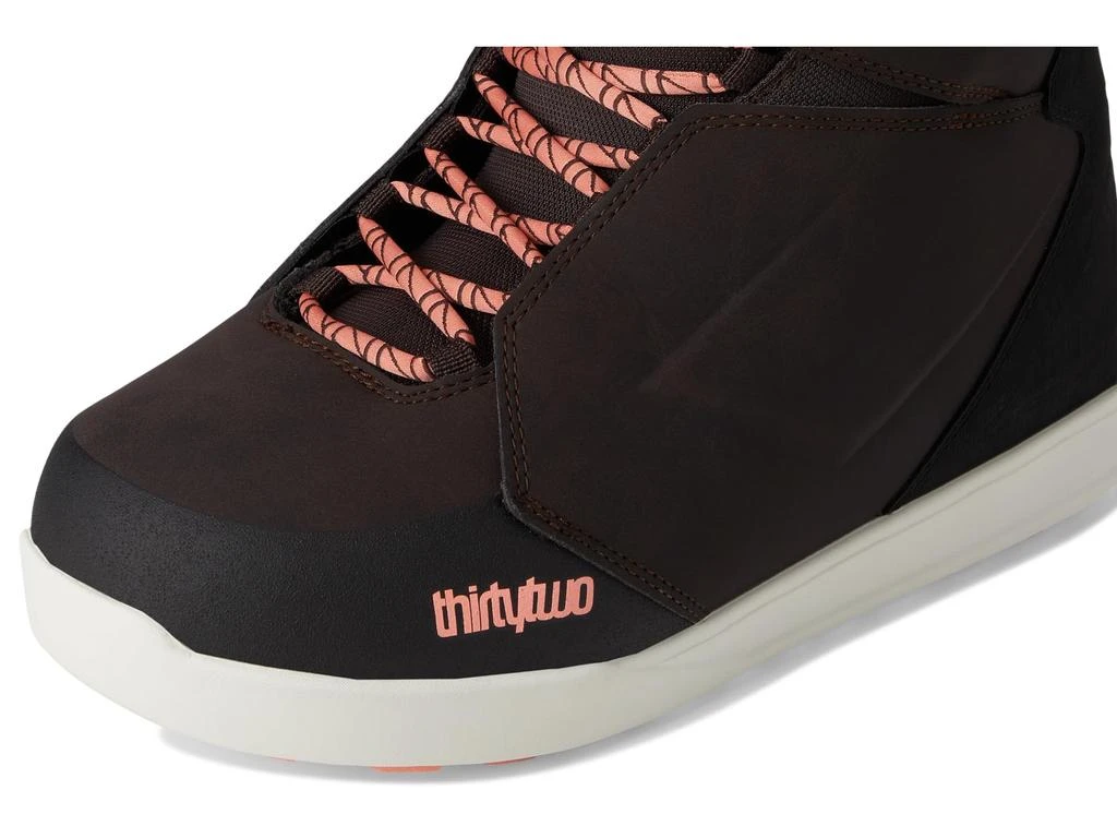 Thirty Two Lashed Bradshaw 
24 2