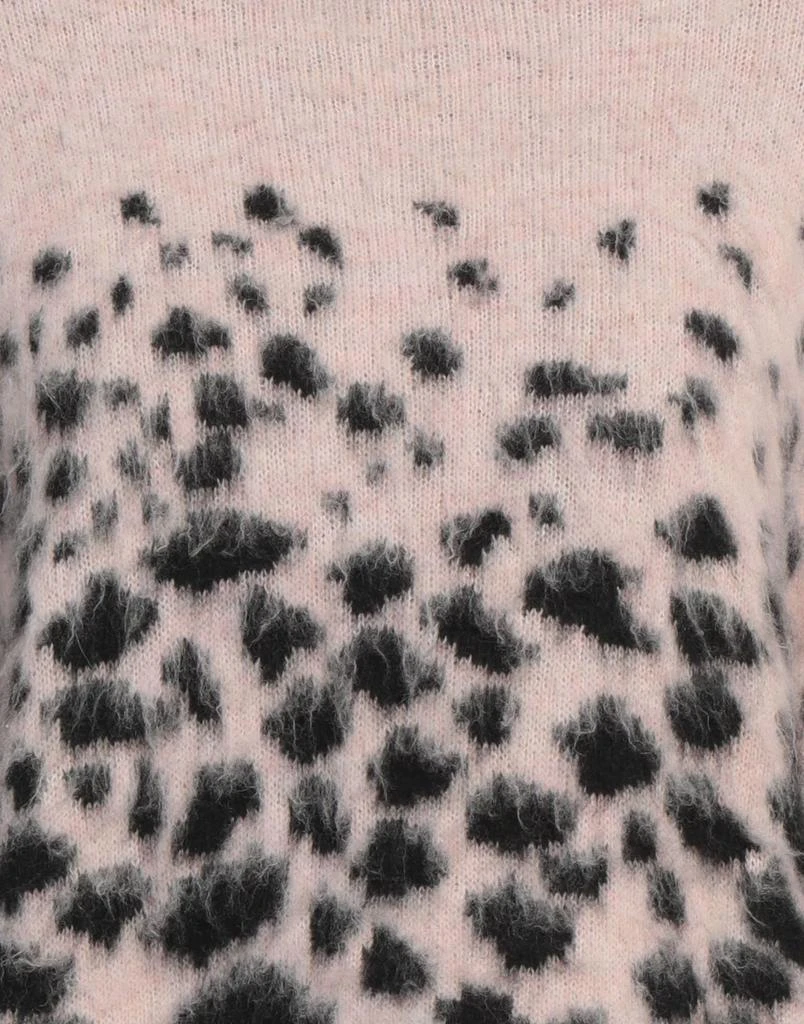 RELISH Sweater 4