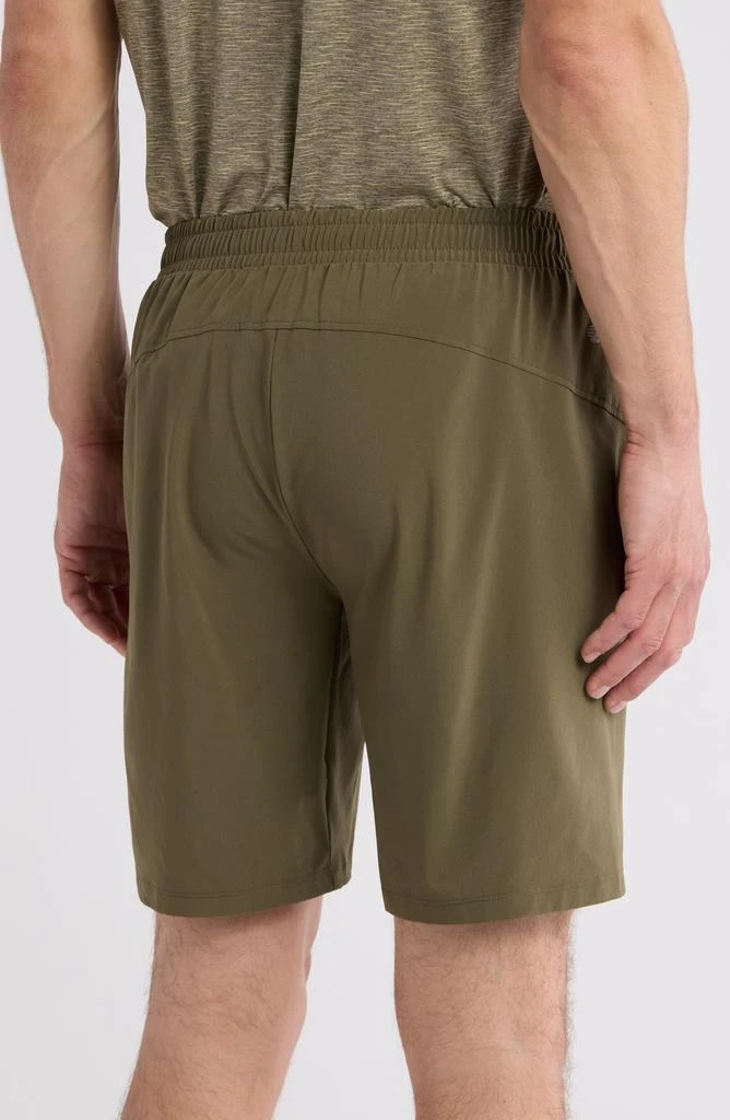 Zella 9" Traverse Woven Shorts 2