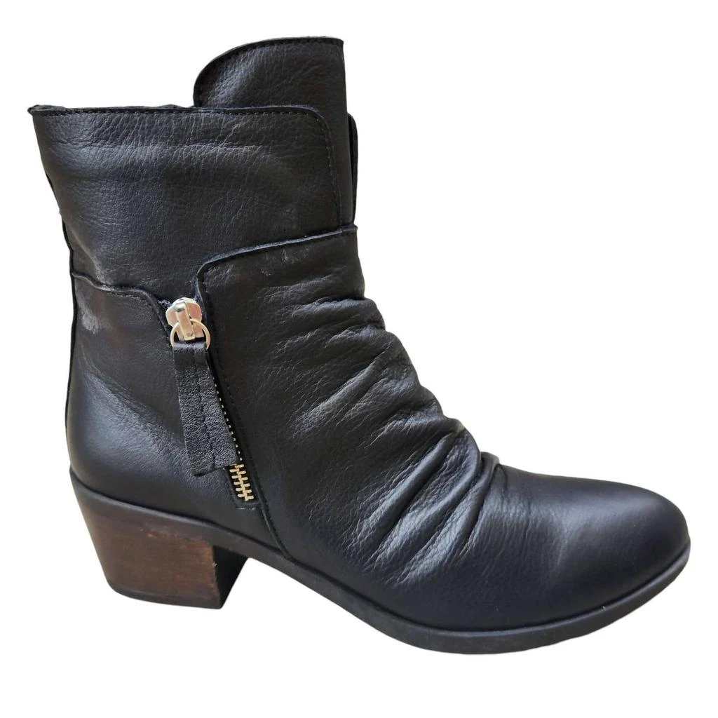 bueno Women's Connie Ankle Boots In Black 1