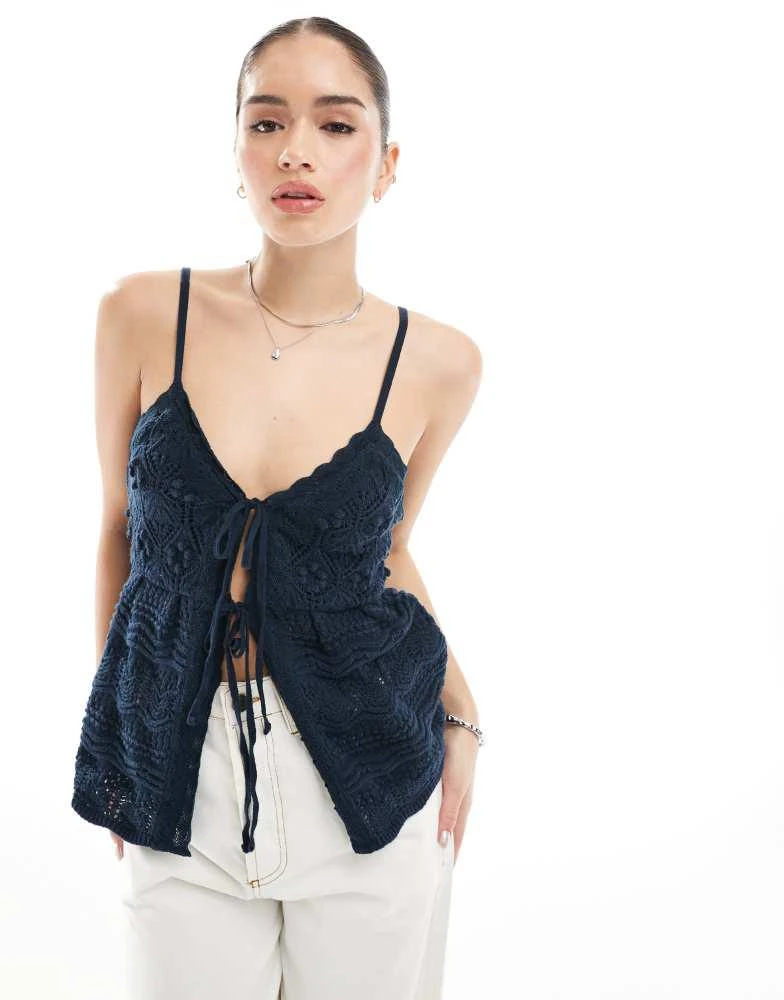 HOLLISTER Hollister tie front crochet top in navy 1