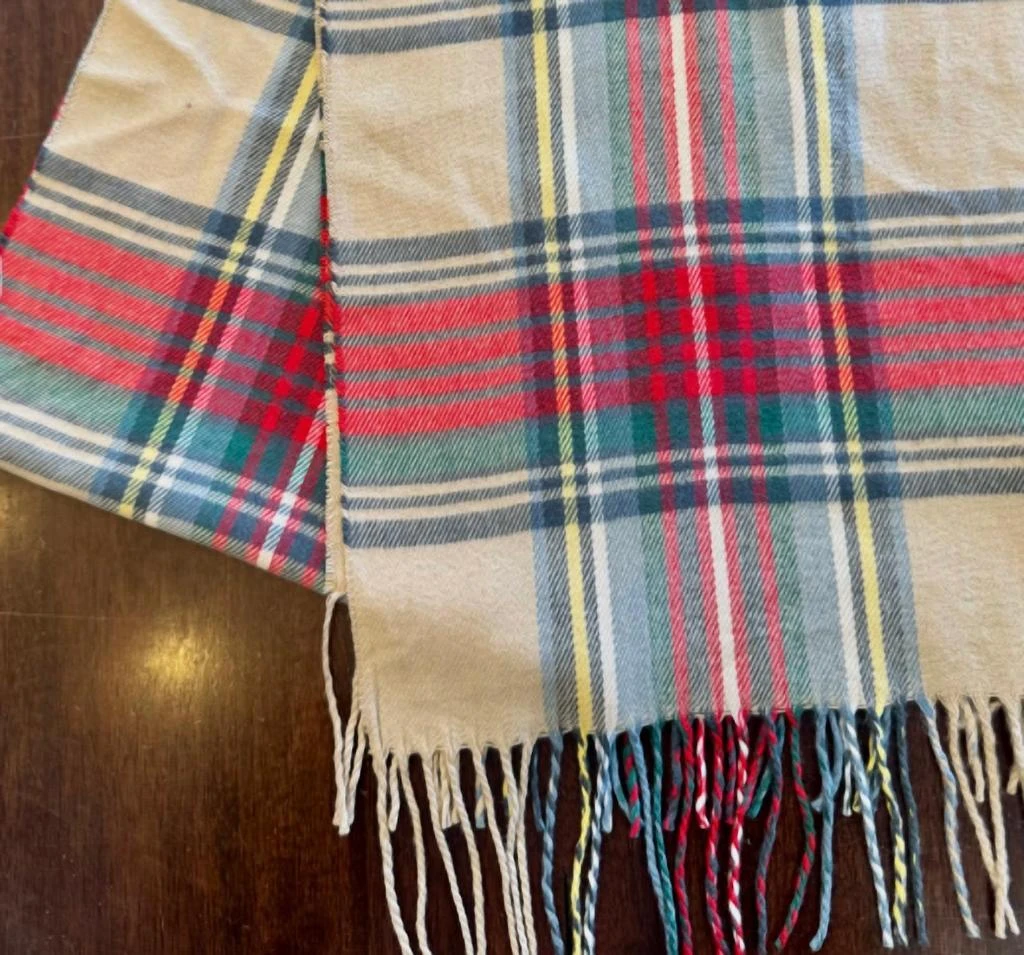 Sage 
Clare Sage 
Clare - Unisex Premium Cashmere Scarf 2