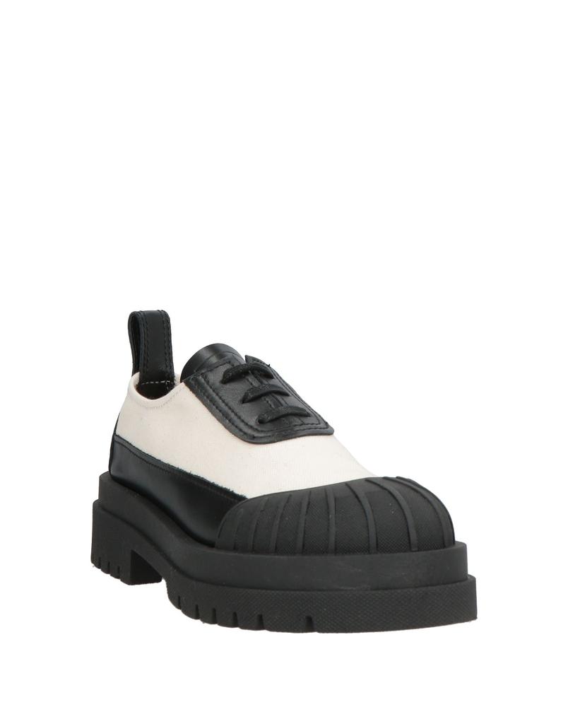 Plan C Laced shoes