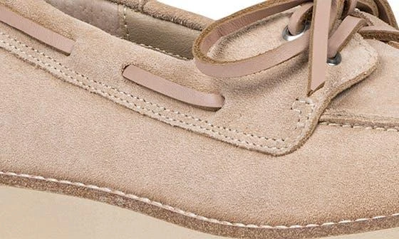 Donald Pliner Lug Sole Boat Shoe 7