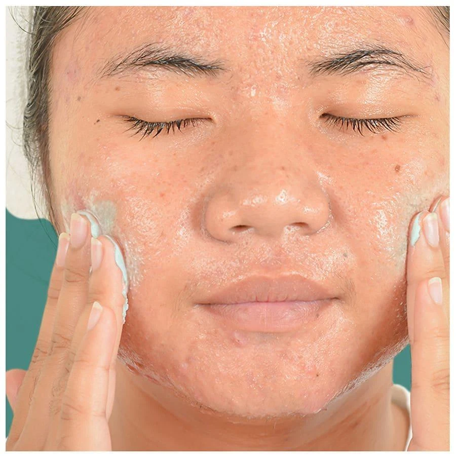 Neutrogena Oil-Free Acne Stress Control Power-Clear Scrub 8