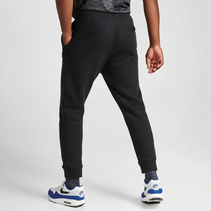 NIKE Men's Nike Club Fleece Logo Patch Jogger Pants 7