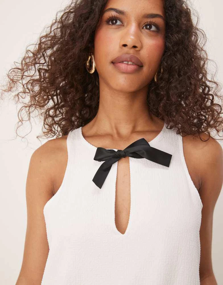 Ghospell Ghospell tiered midi dress with contrast bow in white 2