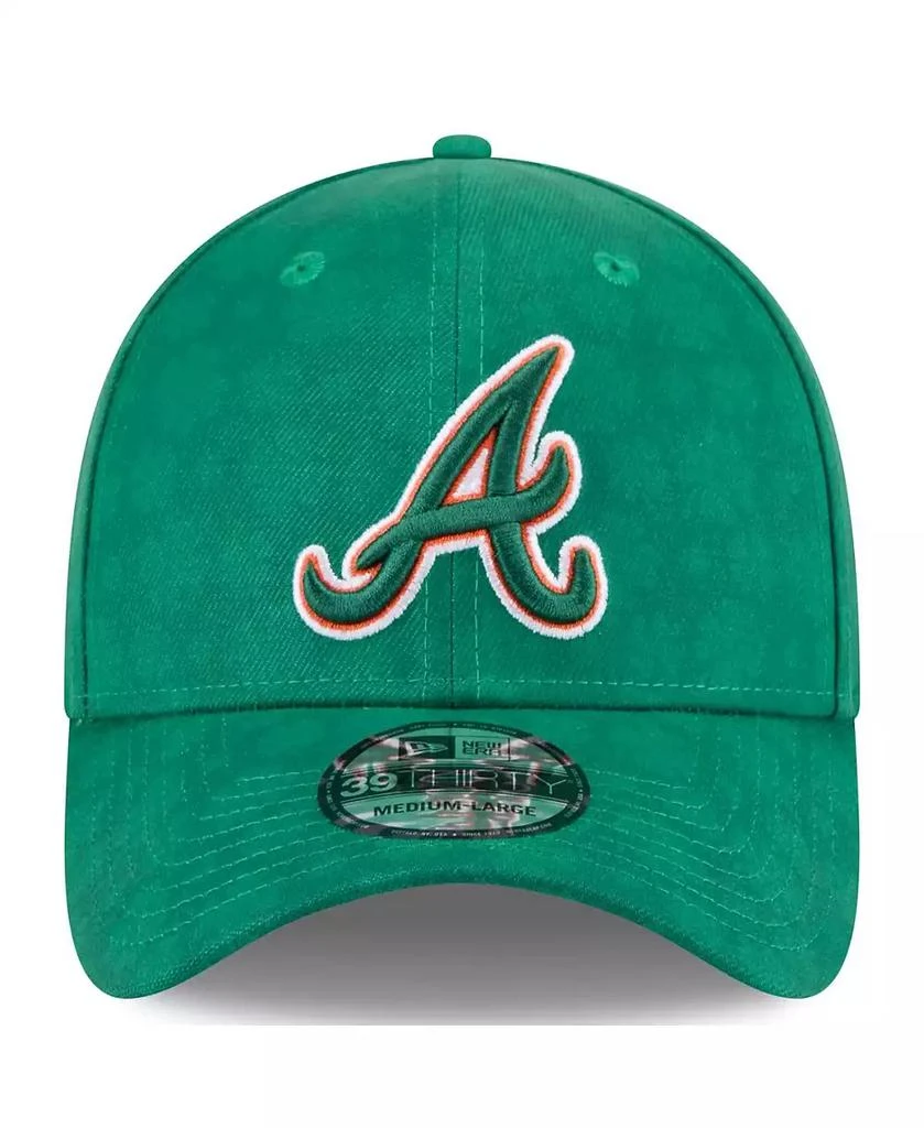 New Era Men's Kelly Green Atlanta Braves St. Patrick's Day 39THIRTY Flex Hat 3