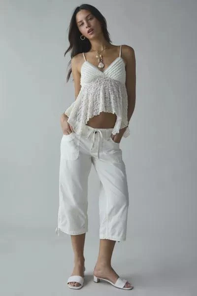 BDG BDG Kayla Low-Rise Crop Cargo Pant 1