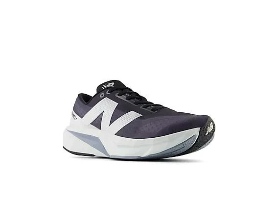 New Balance FuelCell Rebel v4