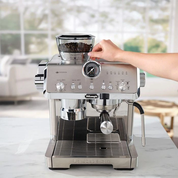 De'Longhi La Specialista Opera Espresso Machine with Cold Brew 19