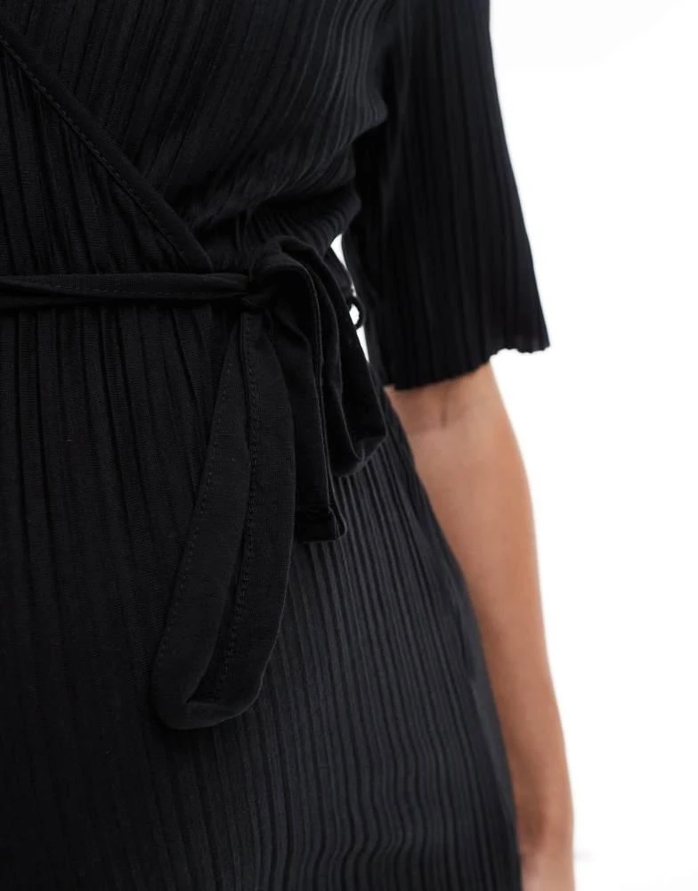Mama.licious Mamalicious maternity plisse jumpsuit in black 3