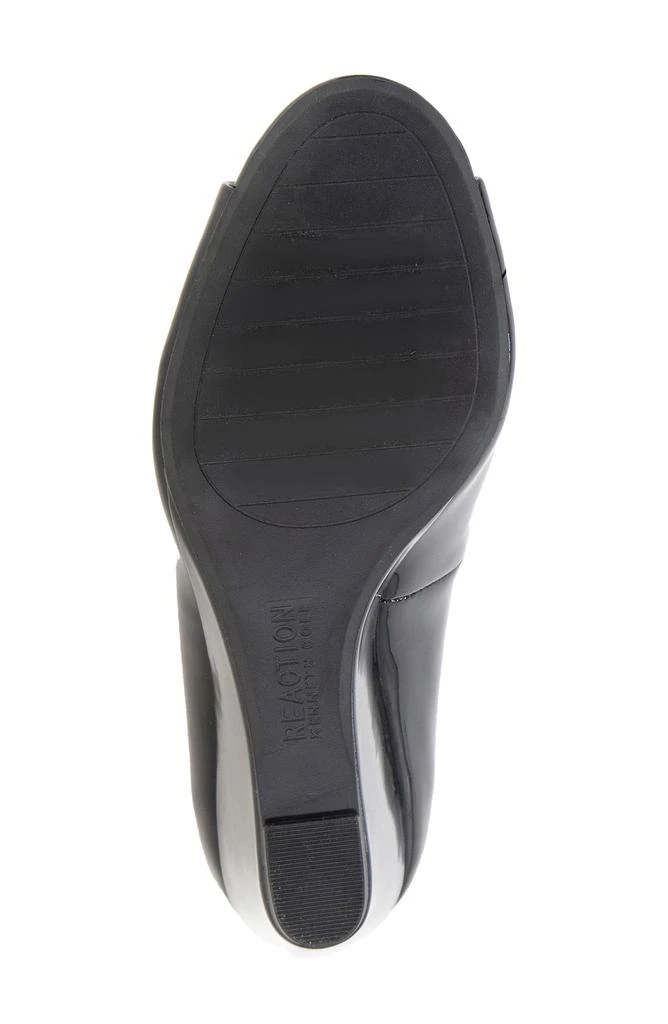 Reaction Kenneth Cole Elinor Wedge Pump 7
