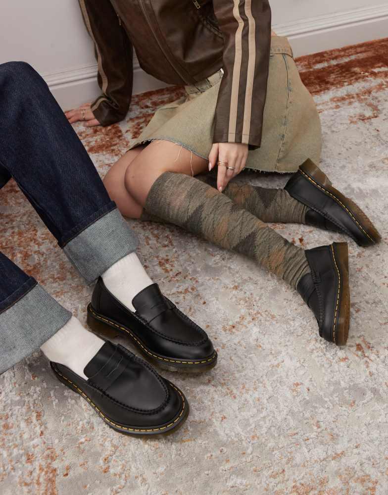 Dr Martens unisex Penton loafers in black smooth – On Sale Now