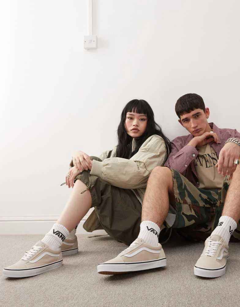 Vans Vans Old Skool trainers in beige 2