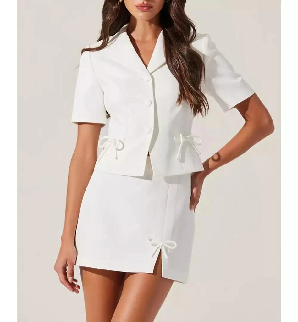 ASTR Women's Sophie Short-Sleeve Blazer 1