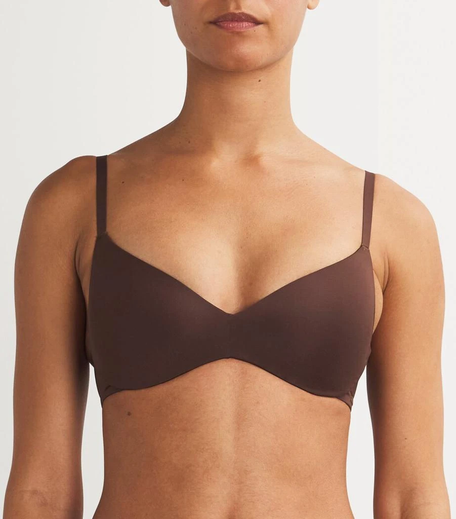 SKIMS Wireless Form Push-Up Plunge Bra 2