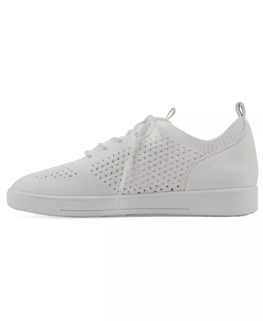 White Mountain Women
s Upscale Slip-On Sneakers 6