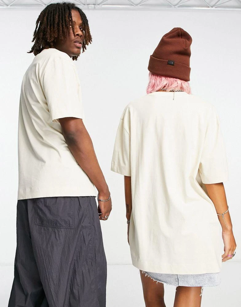 COLLUSION COLLUSION Unisex logo cotton t-shirt in off-white 2