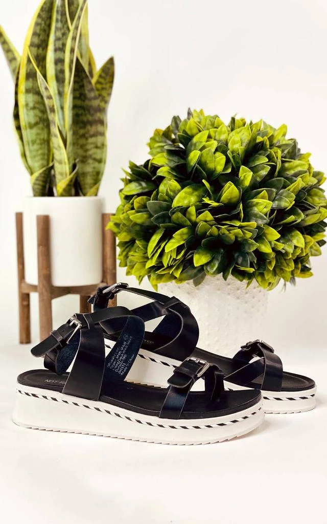 Not Rated Women's Enna Sandal 5