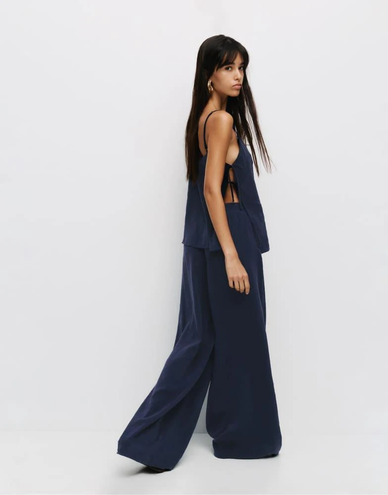 Pull&Bear Pull&Bear Rustic sweatpants in navy 3