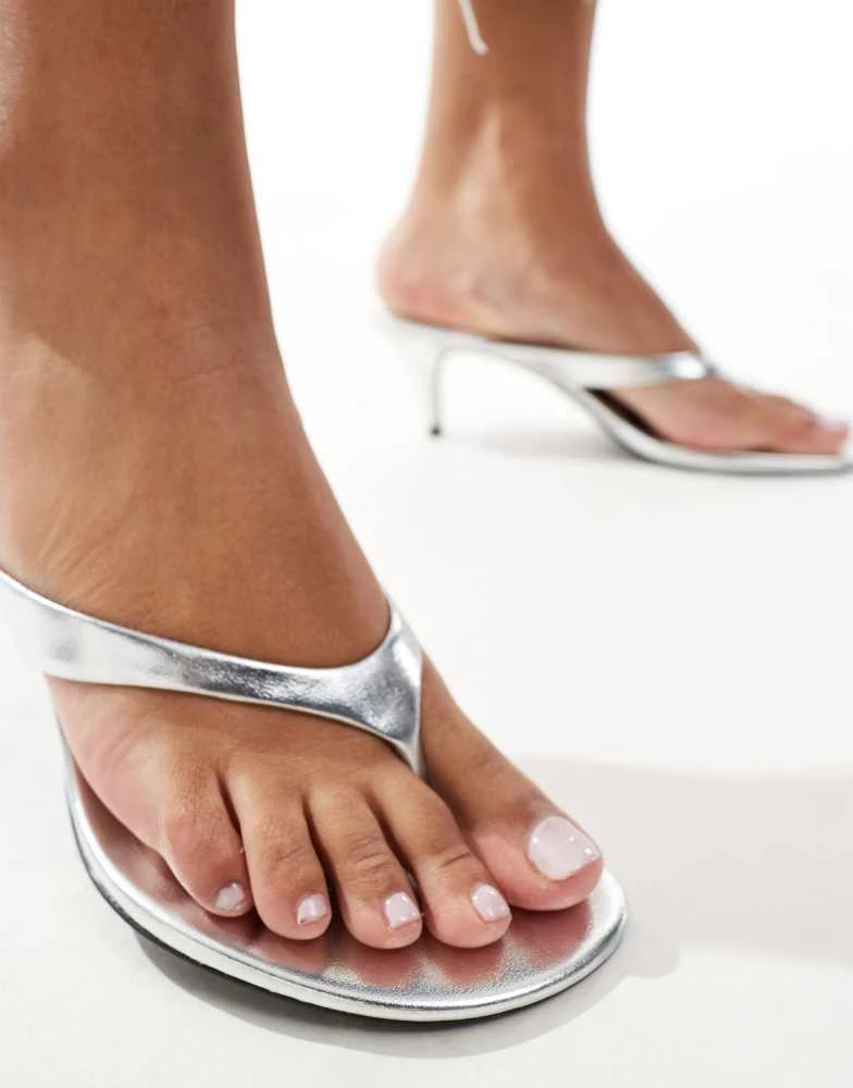 Mango Mango toe thong heeled sandal in silver 2