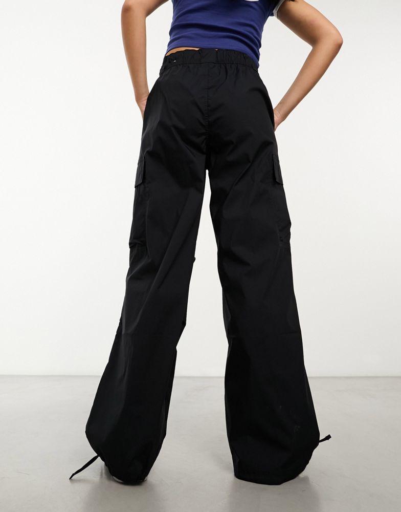 Nike Nike Streetwear woven oversized cargo trousers in black