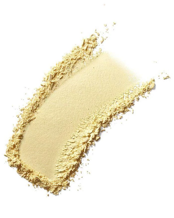 Clinique Redness Solutions Instant Relief Mineral Pressed Powder 2