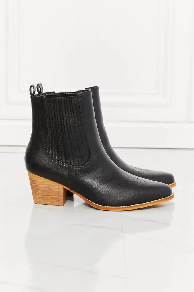MMShoes Women's Love The Journey Chelsea Boots In Black 1