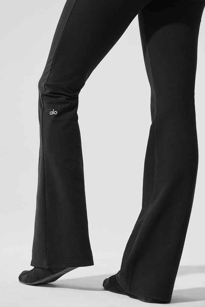 Alo Sway Bootcut Sweatpant - Black 4