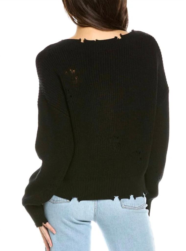 525 America Distressed Shaker V Neck Sweater In Black