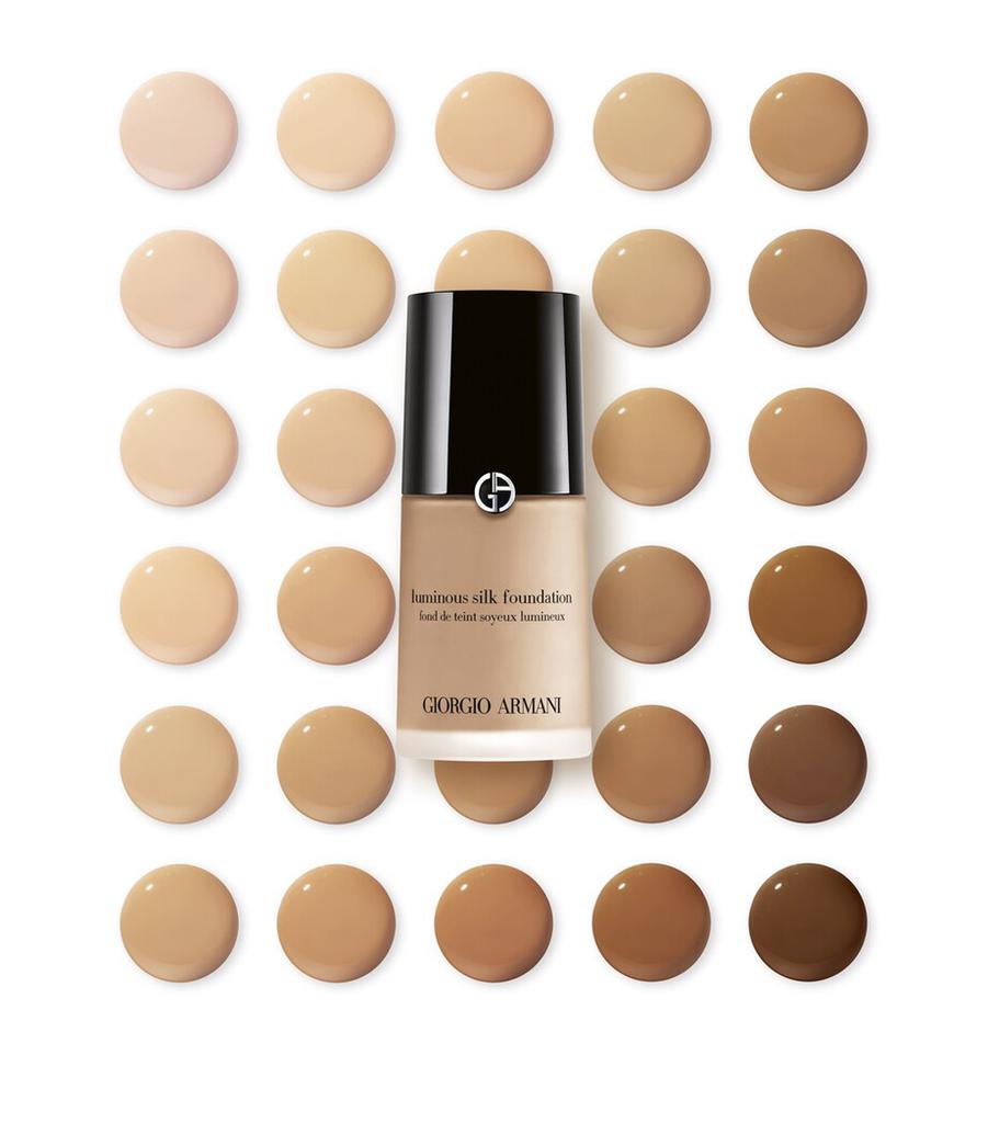 Armani Luminous Silk Foundation