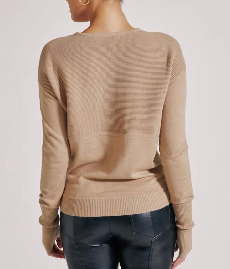 Blanc Noir Blanc Noir - PORTOLA V NECK SWEATER