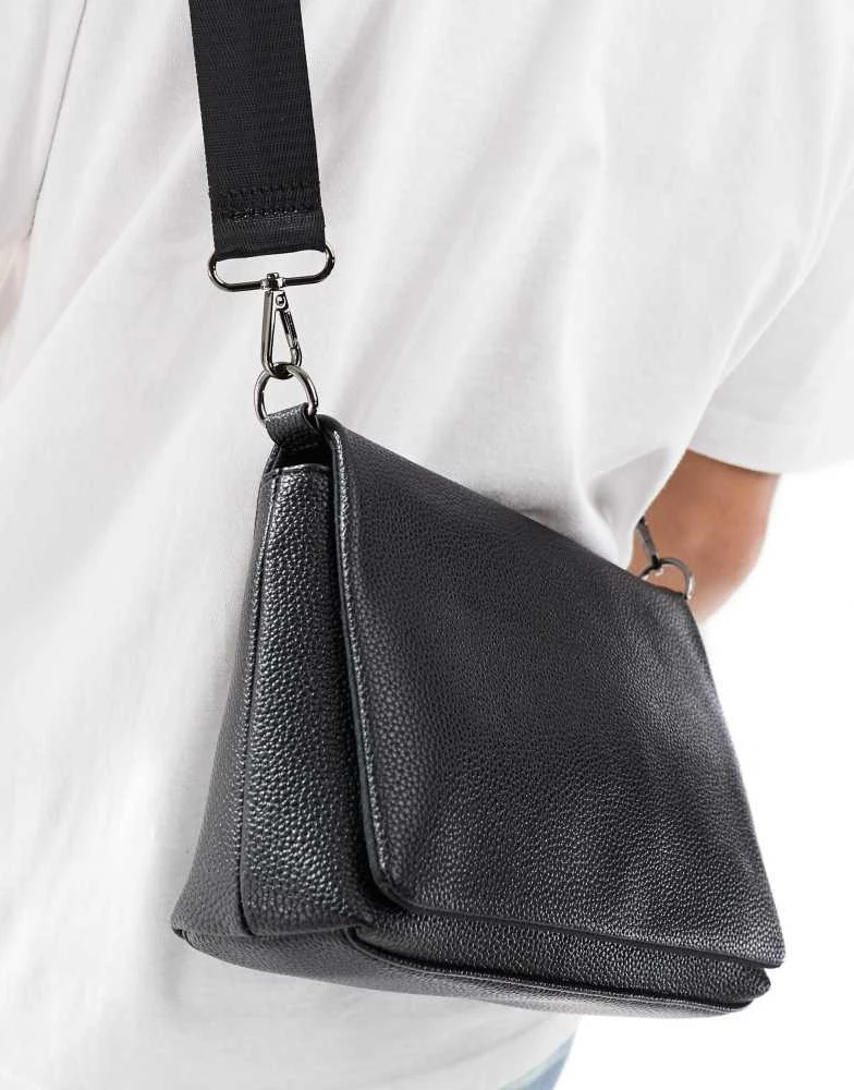 ASOS ASOS DESIGN faux leather cross body bag in black 4