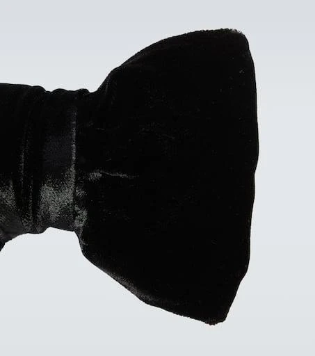 Tom Ford Velvet bow tie 5
