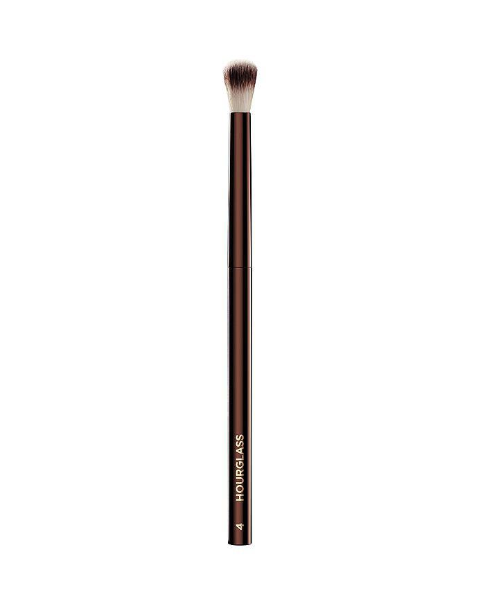 HOURGLASS No. 4 Crease Brush