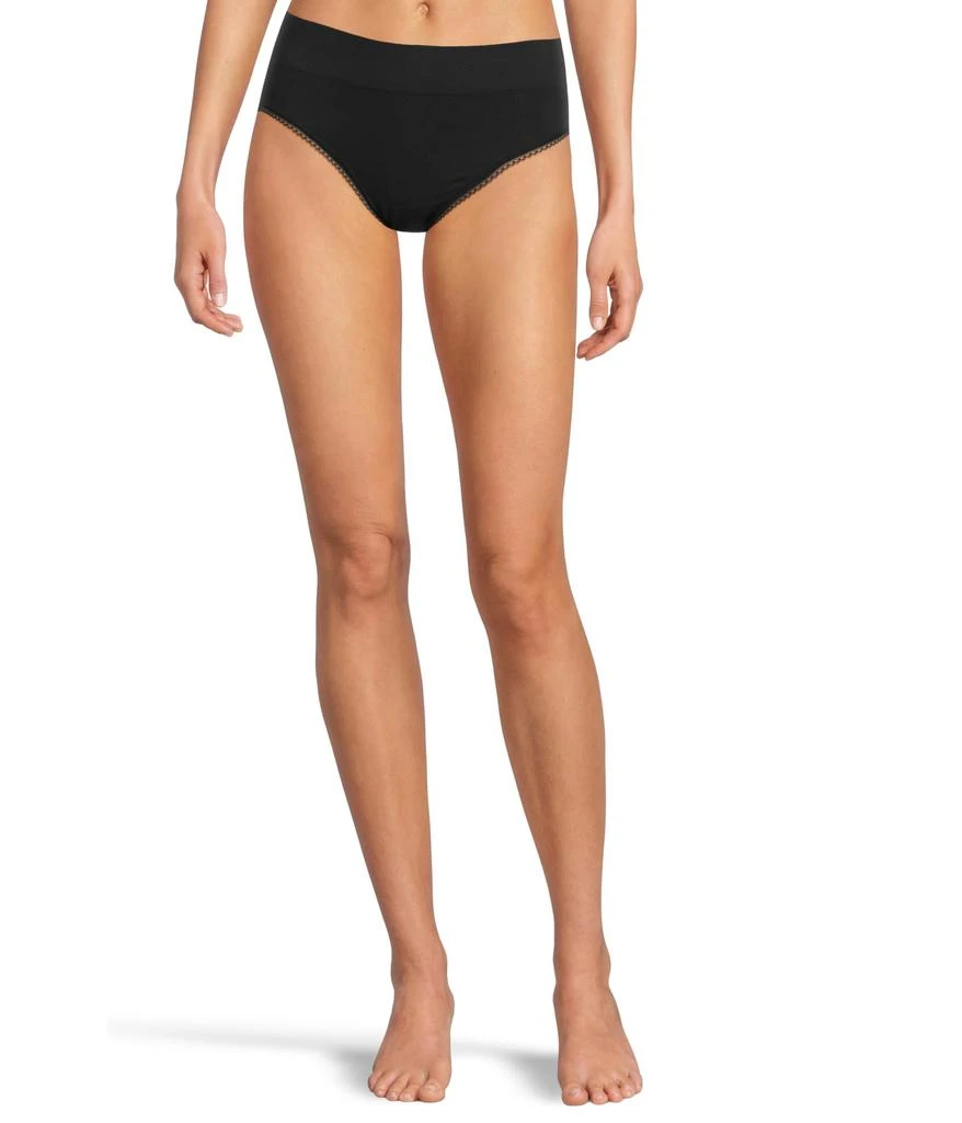Wacoal Feeling Flexible Seamless Hi Cut Panty 1