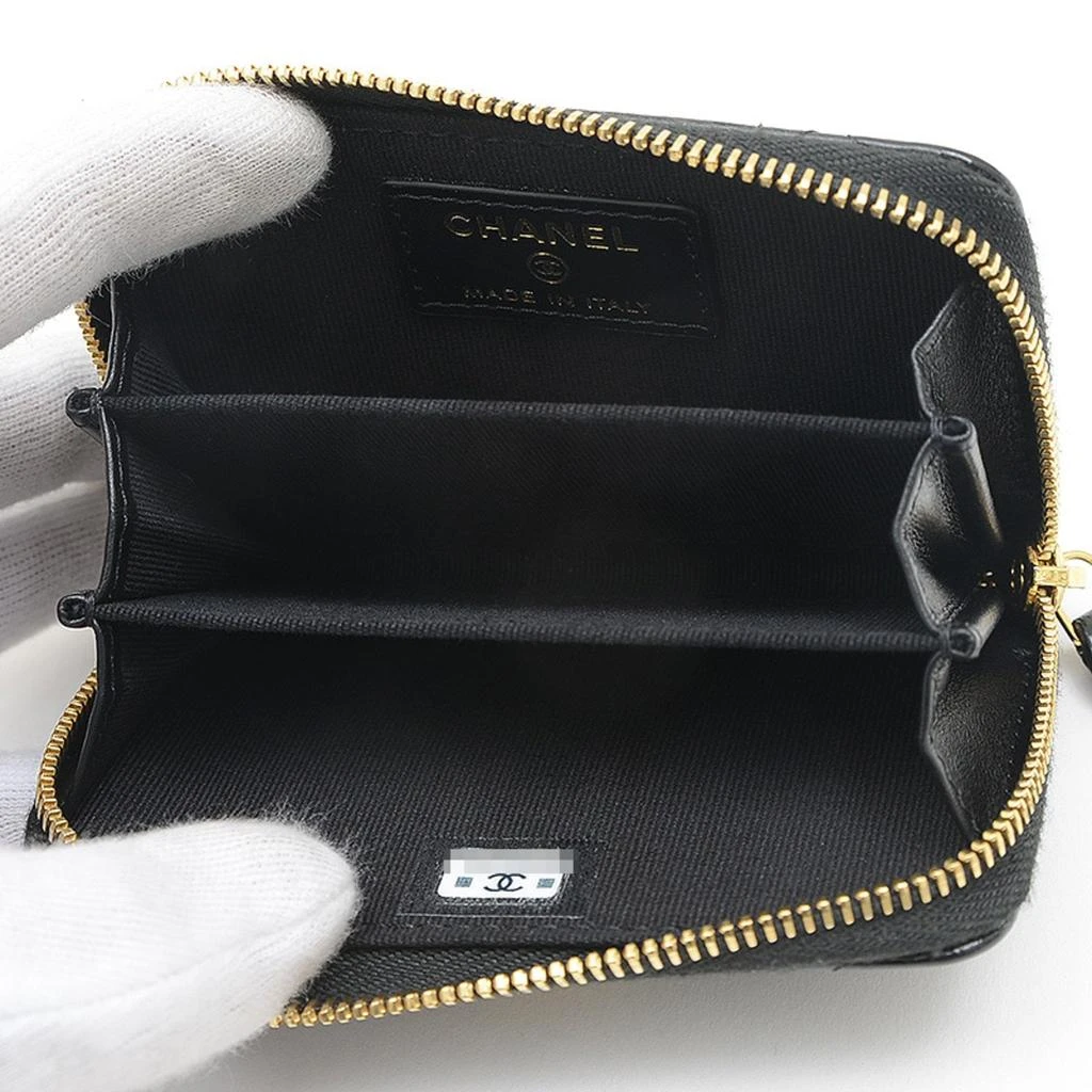 Chanel Leather Coin Purse/Coin Case (Pre-Owned) 5