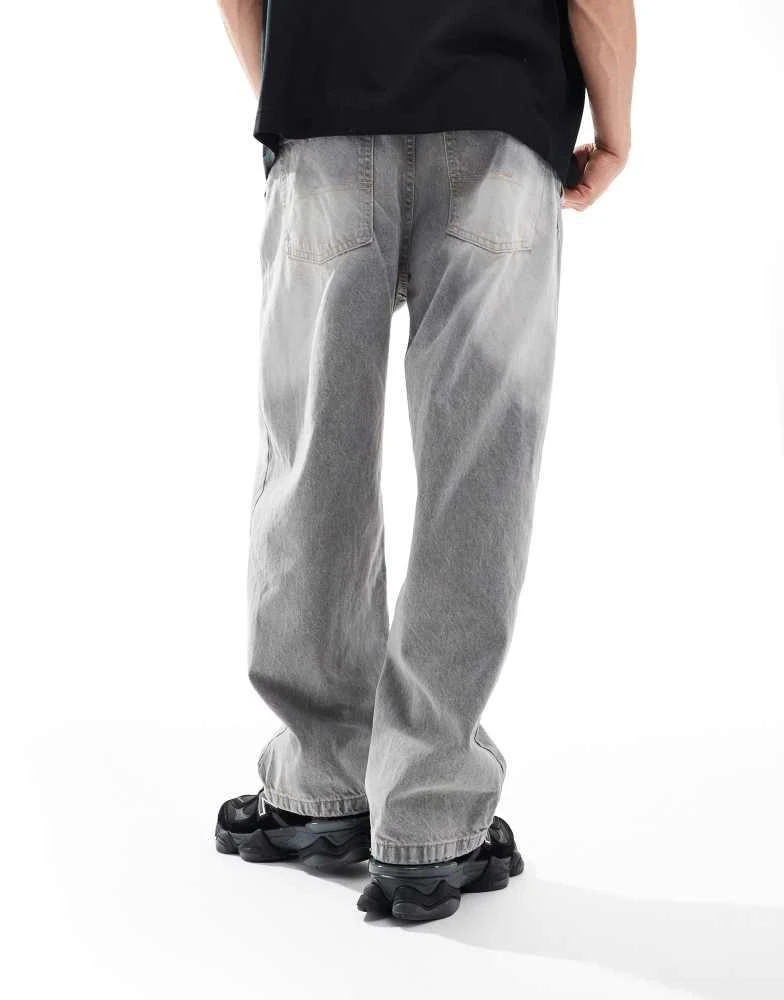 Bershka Bershka skater fit jeans in washed grey 2