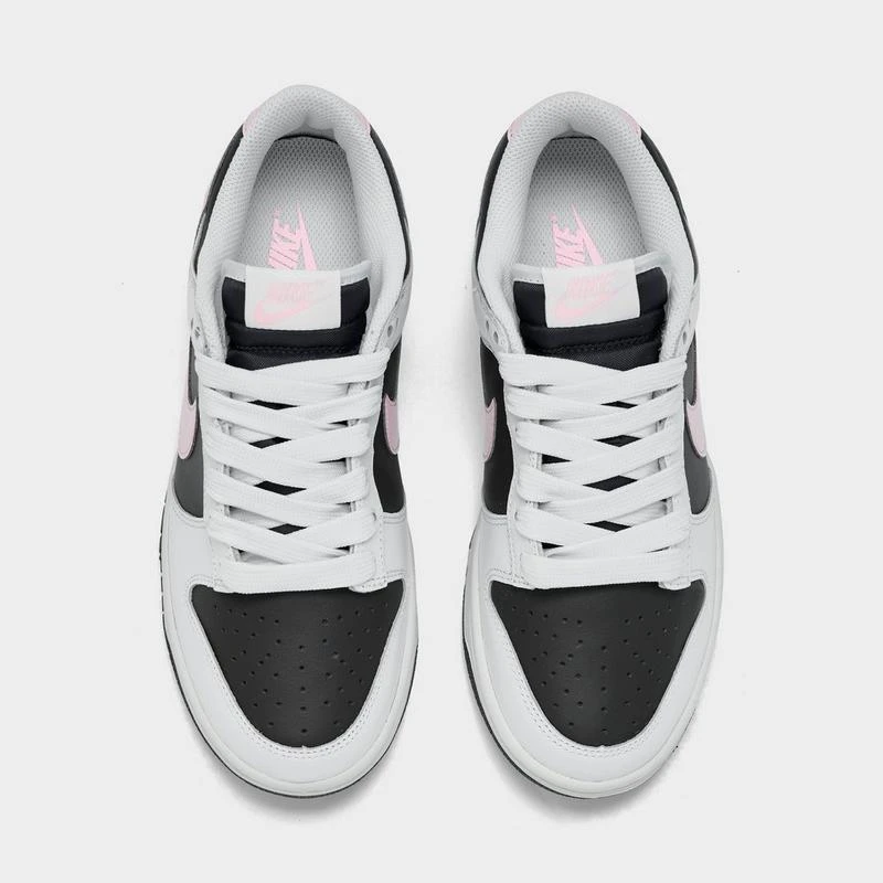 NIKE Women
s Nike Dunk Low SE Casual Shoes 5