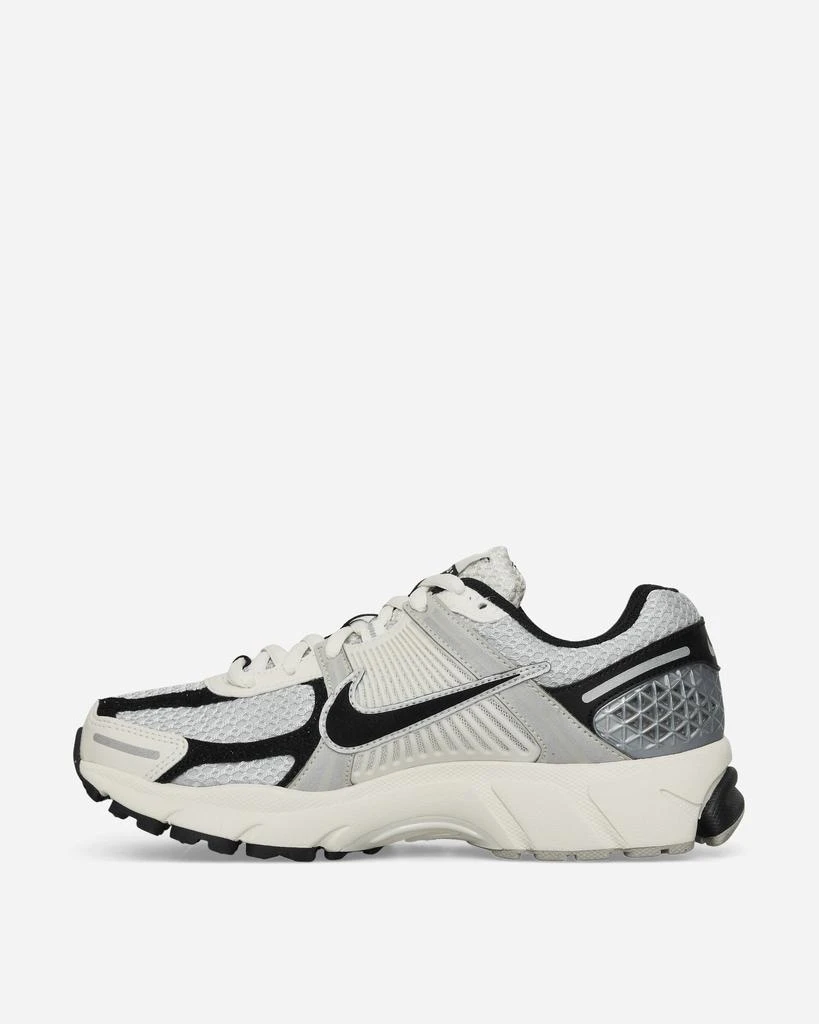 NIKE Women's Zoom Vomero 5 Sneakers Photon Dust / Black 4
