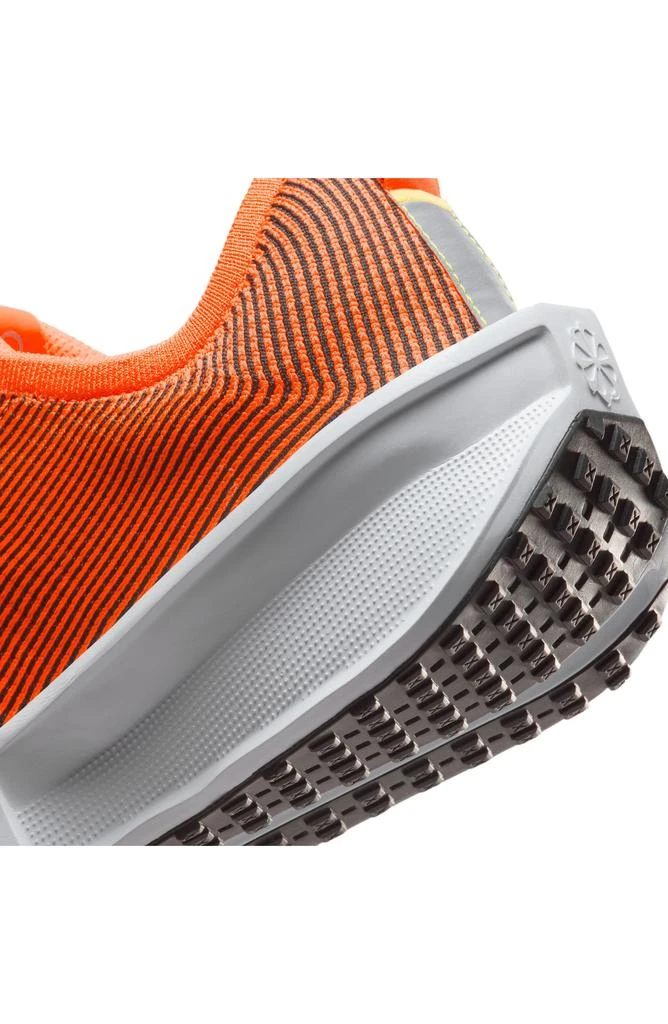 NIKE Interact Run Running Shoe 9