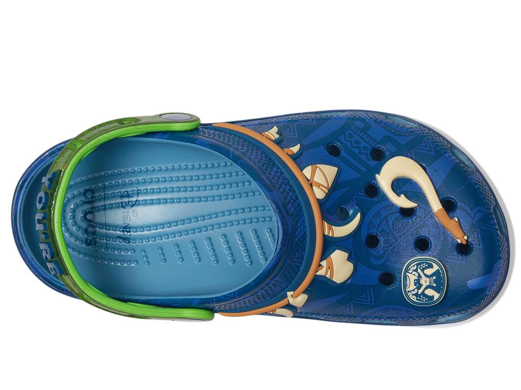 Crocs Disney© Maui Classic Clogs (Little Kid/Big Kid)