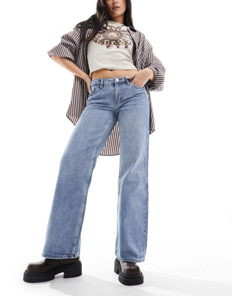 Monki Monki Imoo low waisted wide fit jeans in mid blue wash 3