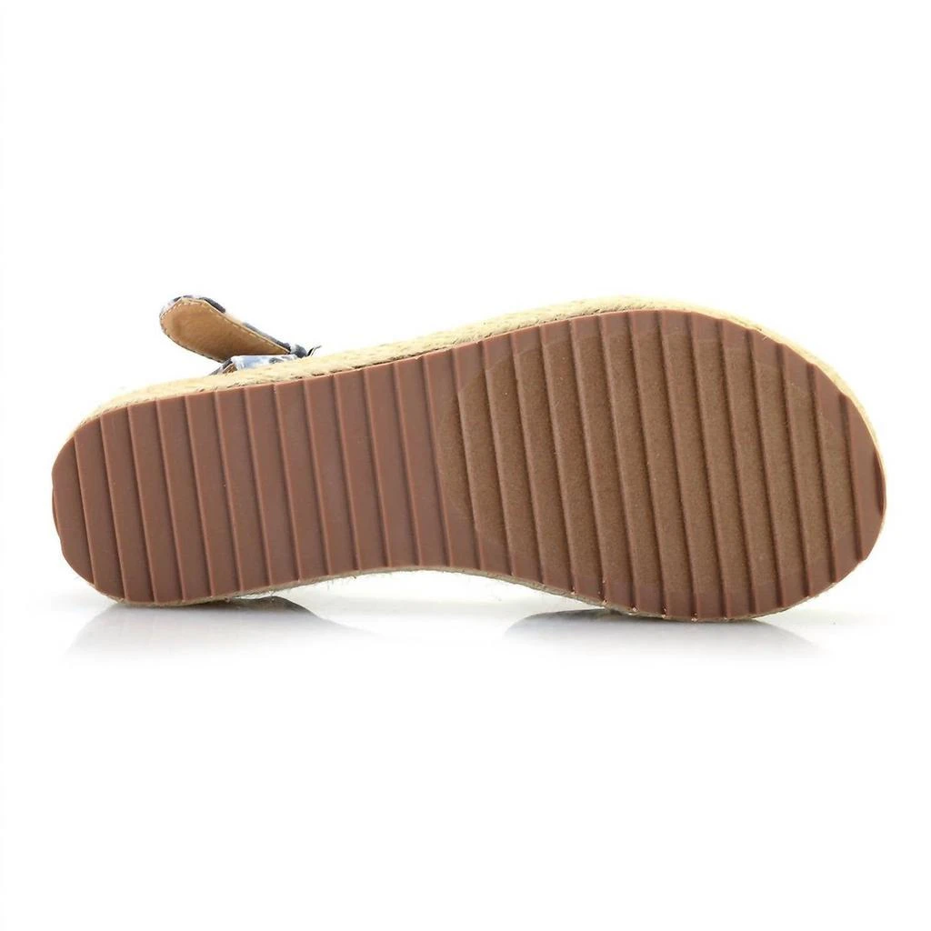 Corkys Footwear Corkys Footwear - Women
s Pilot Tie Dye Wedges 5