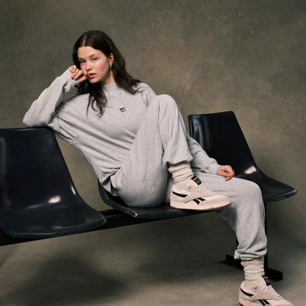 Reebok Reebok x SET Classic Lightweight Crewneck Sweatshirt 2