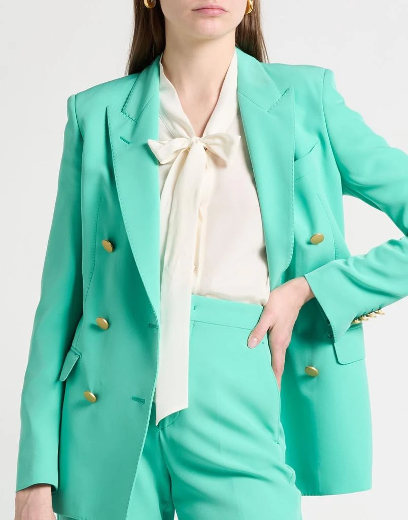 TAGLIATORE 02-05 Suits
Sets 4